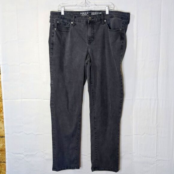 Torrid Boyfriend Ankle Stretch Jeans Women's Plus Size 18 tall - Picture 1 of 6